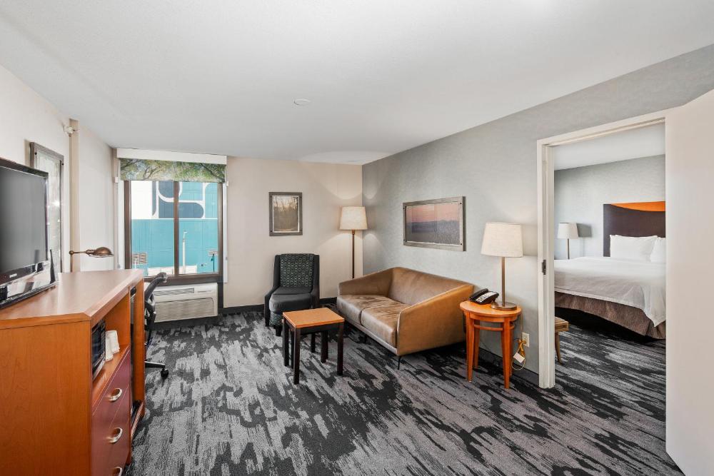 Queen Suite interior